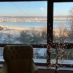 Wavehaven At South Bay Appartement *