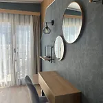 Wavehaven At South Bay Appartement *