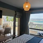 Wavehaven At South Bay Appartement *