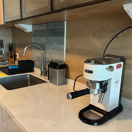 Apartment Wavehaven At South Bay Warna