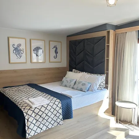 Wavehaven At South Bay Warna