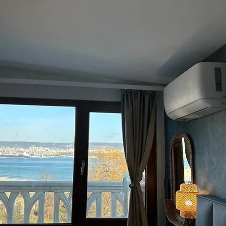 Wavehaven At South Bay Warna