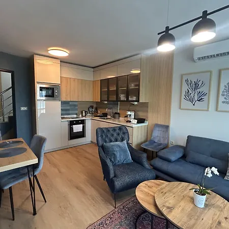 Wavehaven At South Bay Apartmán