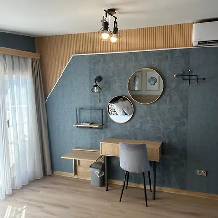 Wavehaven At South Bay Apartmán *