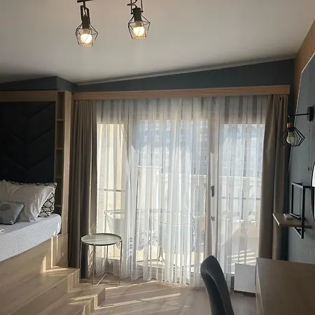 Wavehaven At South Bay Apartmán