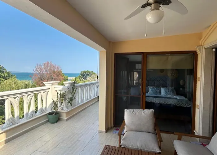 Wavehaven At South Bay アパート