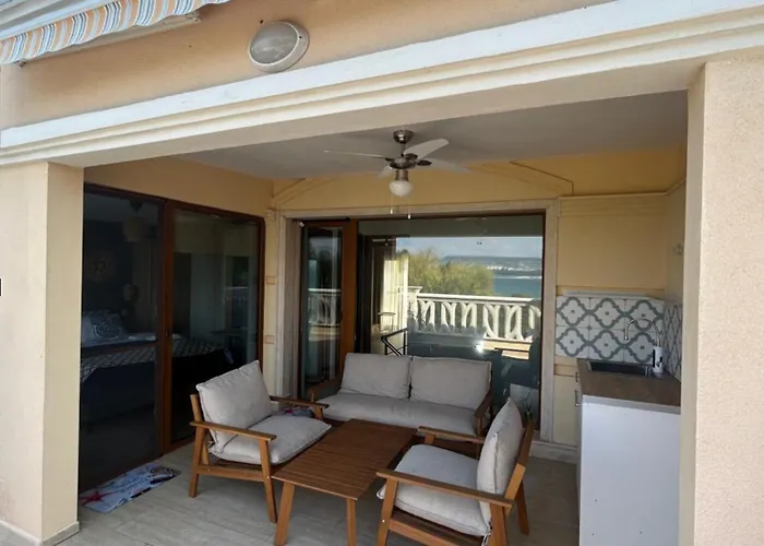 アパート Wavehaven At South Bay *